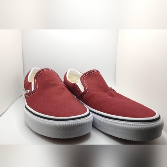 Vans Classic Slip‑On Red Canvas Sneakers Men’s 9 / Women’s 10.5 NEW With Box - Picture 4 of 7